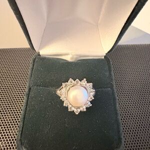 Elegant real Pearl and Silver gemstone Women's Ring
